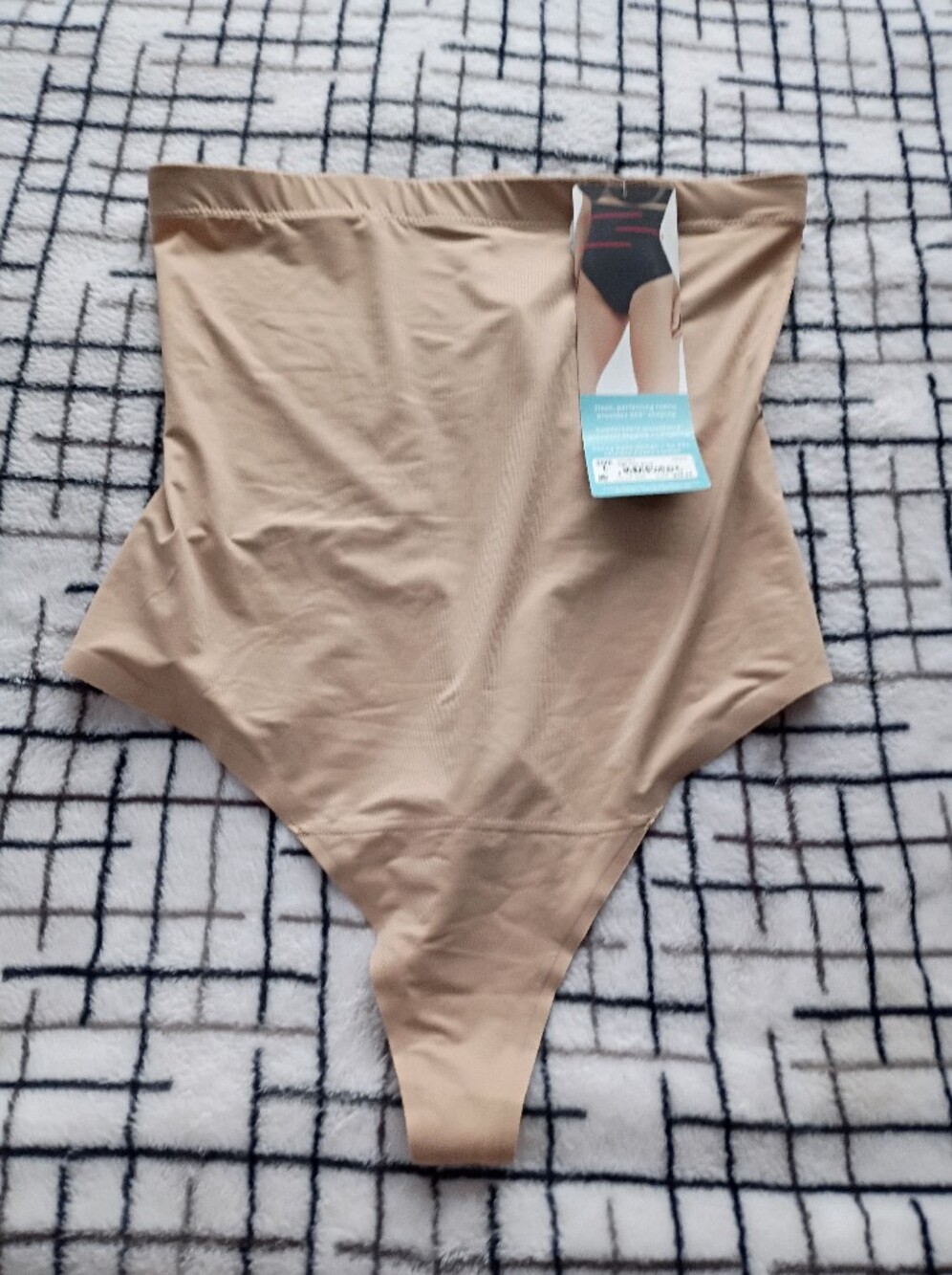 Spanx Assets Size Large High Waist Nude Shapewear Thong NEW -1 Scuff Mark